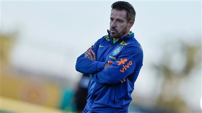 الاتحاد البرازيلي يعلن إقالة رامون مينيزيس من تدريب منتخب الشباب بعد الخروج من كأس العالم تحت 20 عاما 