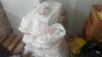 تموين القليوبية يضبط كميات من مصنعات اللحوم بعلامة تجارية غير مسجلة