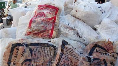 تموين الفيوم: ضبط طن و350 كجم لحوم دجاج وكبدة منتهية الصلاحية