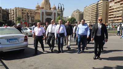 محافظ القاهرة يقود حملة لنقل المواقف العشوائية من رمسيس.. ويشدد: لا عودة للفوضى | صور