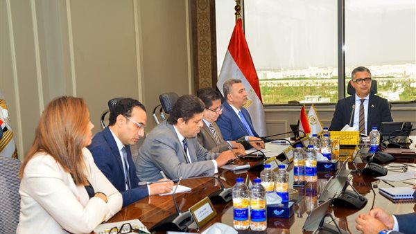  الدكتور شريف فاروق