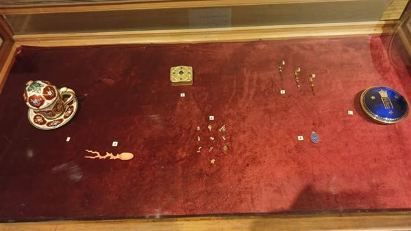 معرضًا مؤقتًا بعنوان