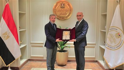 وزير التعليم يلتقي السفير الإيطالي قبيل انتهاء فترة عمله بالقاهرة.. ويؤكد الشراكة المصرية الإيطالية في تطوير التعليم الفني