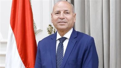 محافظ القاهرة: دهان المباني وغرس أشجار على جانبي الطريق الدائري استعدادًا لافتتاح المتحف المصري الكبير