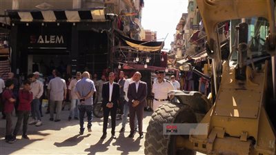 حفاظًا على حياة المواطنين.. مدير أمن بورسعيد يقود حملة موسعة لرفع إشغالات الحميدي المتراكمة منذ سنوات| صور 