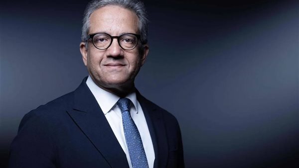 الدكتور حالد عناني