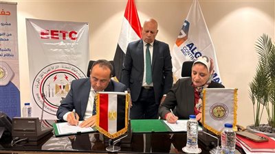 نقل الكهرباء توقع عقدًا جديدًا لتدعيم شبكة الجهد العالي وربط محطة مترو الخط الرابع بالشبكة القومية
