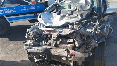 مصرع شخص وإصابة سيدة وصغارها إثر حادث تصادم في التجمع الخامس