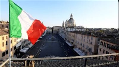 غرامة تصل لـ3 آلاف يورو.. الحزب الحاكم في إيطاليا يقدم مشروع قانون لحظر ارتداء النقاب بالأماكن العامة