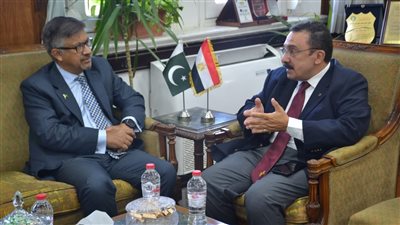سفير باكستان يؤكد حرص بلاده على تعزيز التعاون مع جامعة الإسكندرية