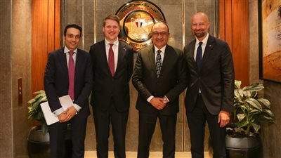مباحثات مصرية نرويجية لمتابعة مستجدات مشروع الطاقة الشمسية لـ مصر للألومنيوم بنجع حمادي
