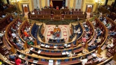 البرلمان الإسباني يوافق على فرض حظر تصدير الأسلحة إلى إسرائيل