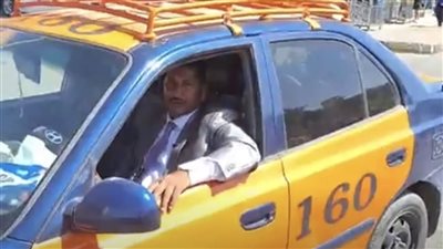 سائق تاكسي يترشح لانتخابات النواب بالدائرة الأولى في البحر الأحمر| صور