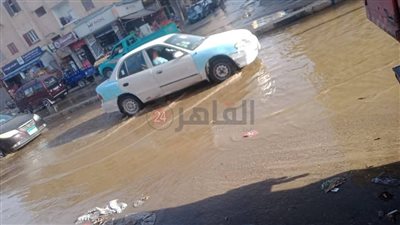 مياه الصرف الصحي تغرق شارع التهريب بمطروح وتثير غضب الأهالي