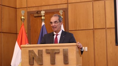 وزير الاتصالات: تخريج أكثر من 5 آلاف متدرب من الدفعة الثانية من أكاديمية الأمن السيبرانى للنشء 