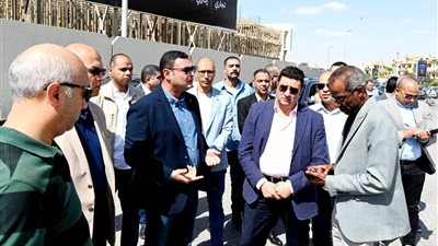 وزير الإسكان يوجه بمراجعة موقف الأراضي المخصصة على الطرق والمحاور الرئيسية بالقاهرة الجديدة