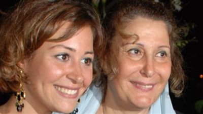 منة شلبي تكشف تطورات الحالة الصحية لوالدتها