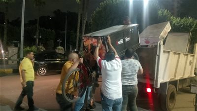 حملة مكبرة بحي الدقي لمصادرة عربات المأكولات بمحيط فنادق ميدان المساحة| صور