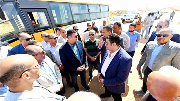 جانب من جولة وزير