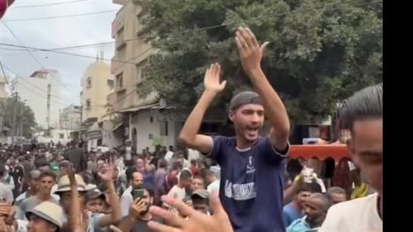  فرحة تعمّ شوارع