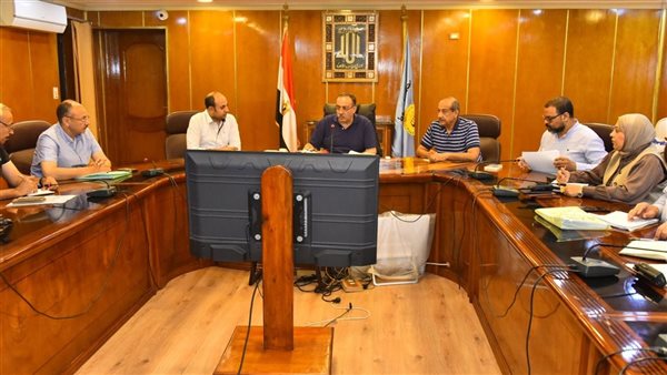 محافظ أسيوط 