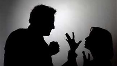 بسبب عدم التوازن العملي والاجتماعي.. خلافات زوجية تهدد استقرار حياة فنانة شهيرة