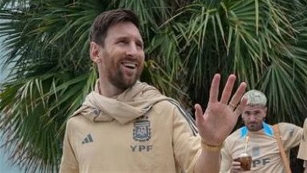 ليونيل ميسي قائد