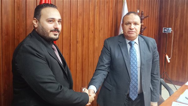 المرشح رقم 11 مع