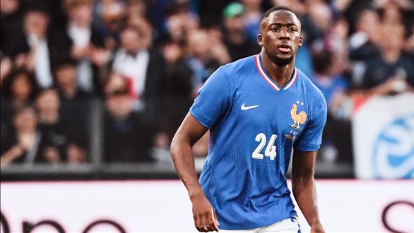 إبراهيما كوناتي مدافع