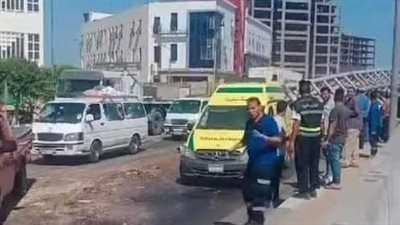 إصابة 4 أشخاص في حادث تصادم بين سيارتين أمام مجمع كليات جامعة دمنهور