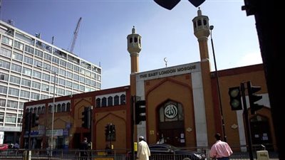 غضب في بريطانيا بعد منع مسجد للفتيات فوق 12 عاما من المشاركة في سباق الجري