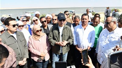 محافظ الفيوم خلال افتتاح موسم الصيد ببحيرة قارون: سنزود البحيرة بكميات كبيرة من أسماك الموسى والبلطي والجمبري
