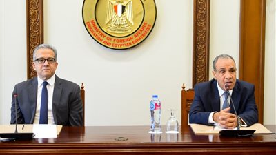 في أول زيارة منذ انتخابه مديرا عاما لليونسكو.. وزارة الخارجية تستقبل الدكتور خالد العناني