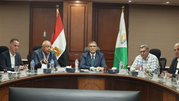 محافظ الجيزة خلال