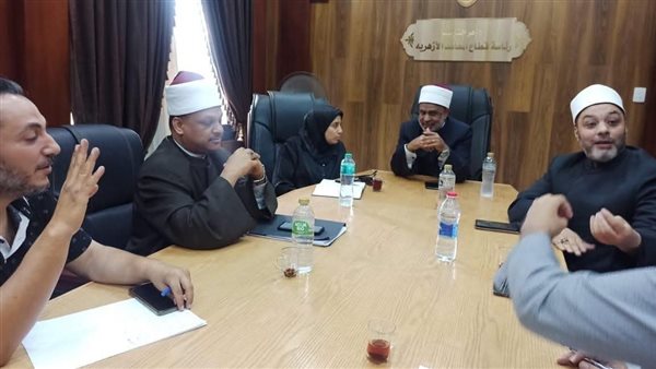 انعقاد لجنة مراجعة