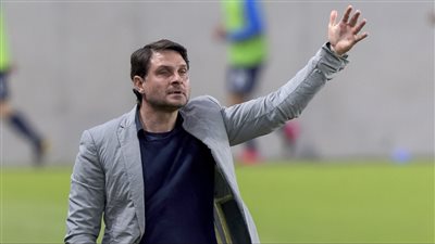 المجري إيمري سزابيتش يقترب من الانضمام إلى جهاز ييس توروب كـ مدرب مساعد للنادي الأهلي