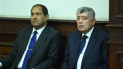 3 وزراء داخلية سابقين يؤدون واجب العزاء في شقيقة المهندس إبراهيم محلب