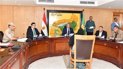 محافظ الفيوم يوجه بإجراء الحماية الاجتماعية اللازمة لحالات من الأسر الأولى بالرعاية وذوي الاحتياجات الخاصة