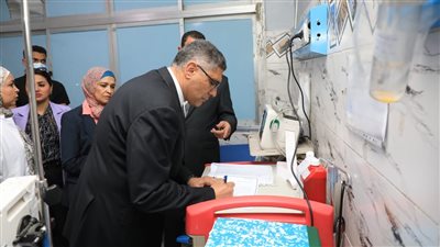 محافظ الجيزة يفتتح وحدة الرعاية بمستشفى أكتوبر المركزي ويوجه برفع كفاءة الخدمة الصحية