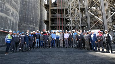 بعد توقف لأكثر من عامين.. وزير قطاع الأعمال يتفقد التشغيل التجريبي لمصنع بلوكات الأنود الكربونية بالعين السخنة 