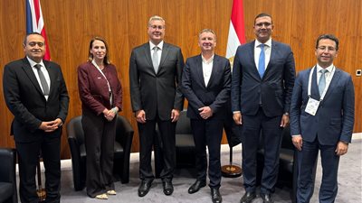 وزير البترول يختتم لقاءاته في قمة لندن بلقاء نائب رئيس إكسون موبيل العالمية وإكوينور النرويجية