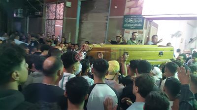 دموع وألم.. جنازة مهيبة لشاب أنهيت حياته على يد فكهاني بالقليوبية| صور 