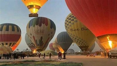انطلاق 47 رحلة بالون طائر بالأقصر تقل 1350 سائحًا من مختلف الجنسيات 