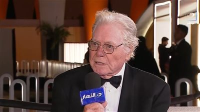 حسين فهمي: مفيش تنافس بين مهرجان القاهرة السينمائي والجونة.. والمهرجانات مش فرجة على النجوم