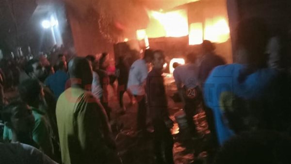 جانب من الحريق