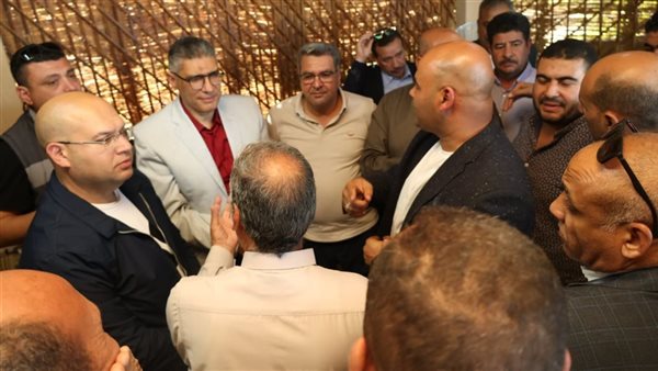 محافظ الجيزة يعقد