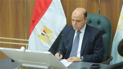 محافظ كفر الشيخ يعتمد التعريفة الجديدة لنقل الركاب.. ويحذر من استغلال المواطنين في تحصيل مبالغ أزيد