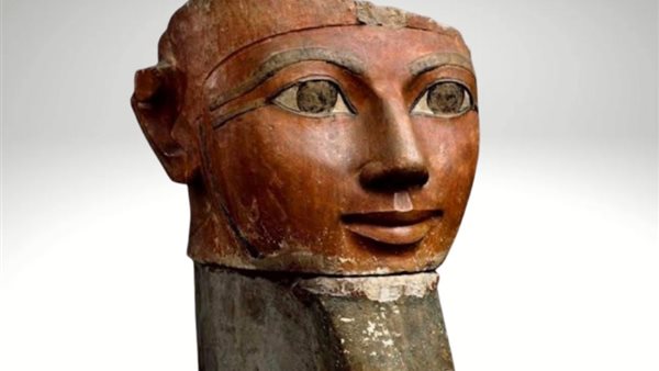 رأس نادرة للملكة