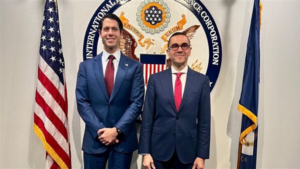 وزير الاستثمار والرئيس