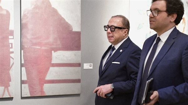 وزير الثقافة يزور